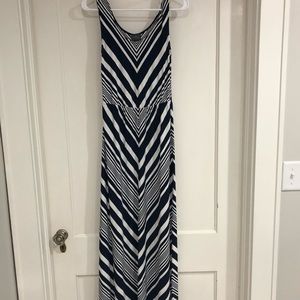 Market & Spruce Navy Chevron Maxi - S